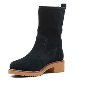 Clarks Eden Mid Hi Black Suede, size 8 1/2
